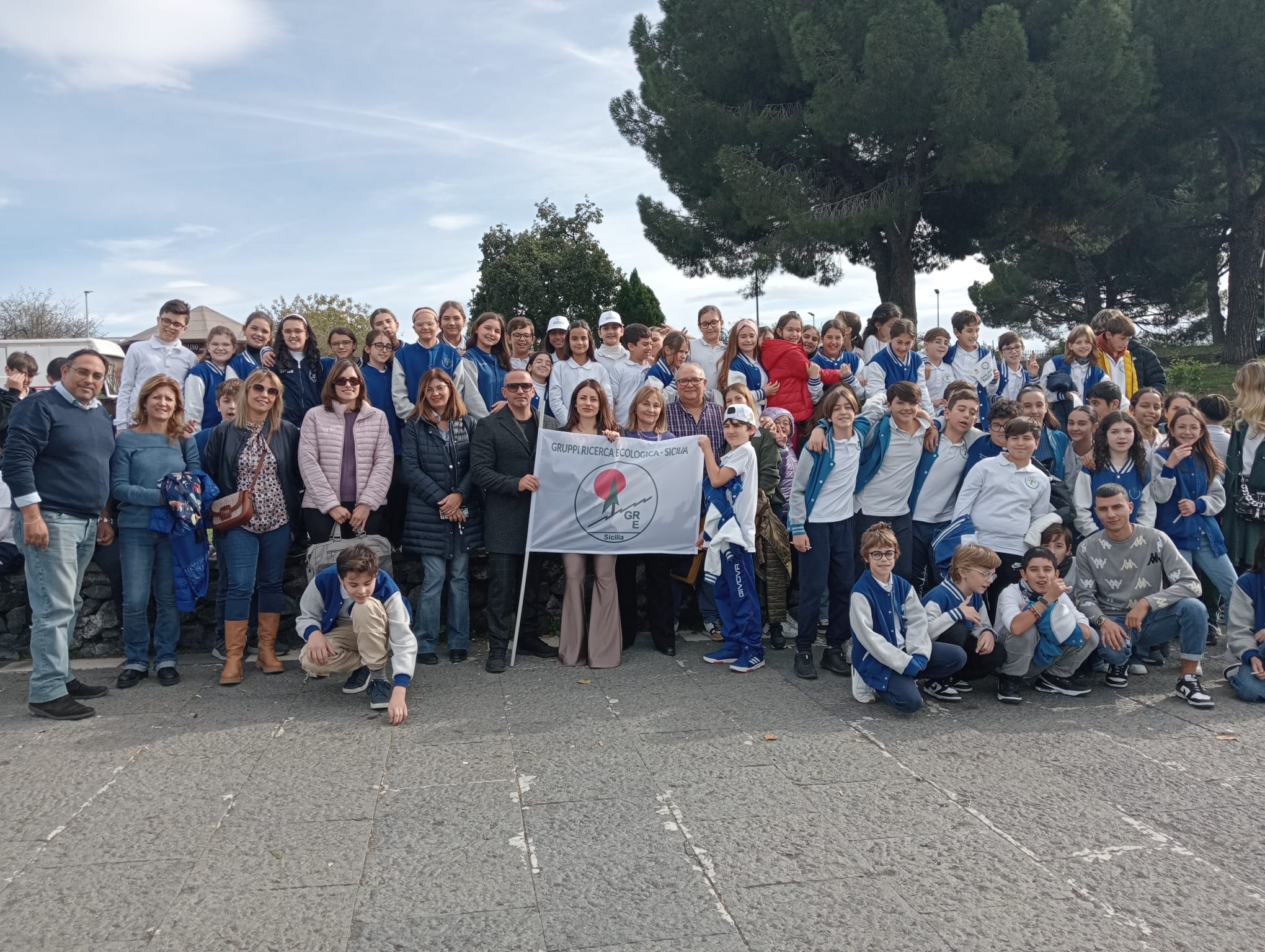 L'istituto scolastico comprensivo "Giovanni Paolo II" aderisce alla "Giornata dell'albero" 