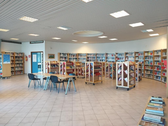 Biblioteca-comunale-Gravina-1