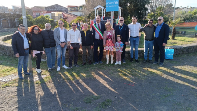 Dedicata all'UNICEF l'area giochi del parco "Borsellino" 
